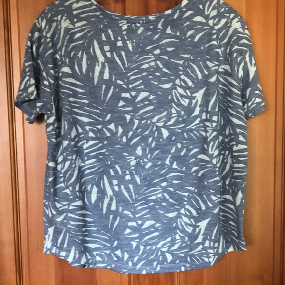 Old Navy Linen Blend Tropical Print Tee, Small - Picture 4 of 7